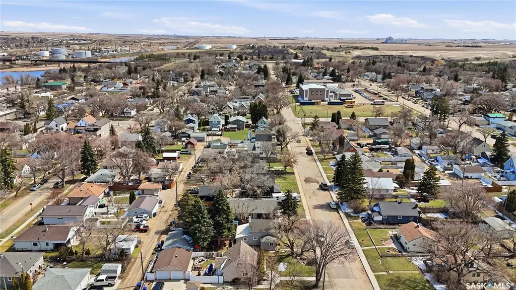 56 Iroquois Street W Moose Jaw SK S6H 5A5