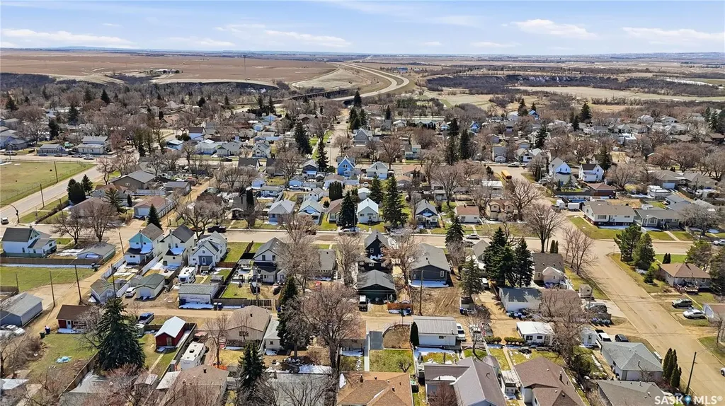 56 Iroquois Street W Moose Jaw SK S6H 5A5