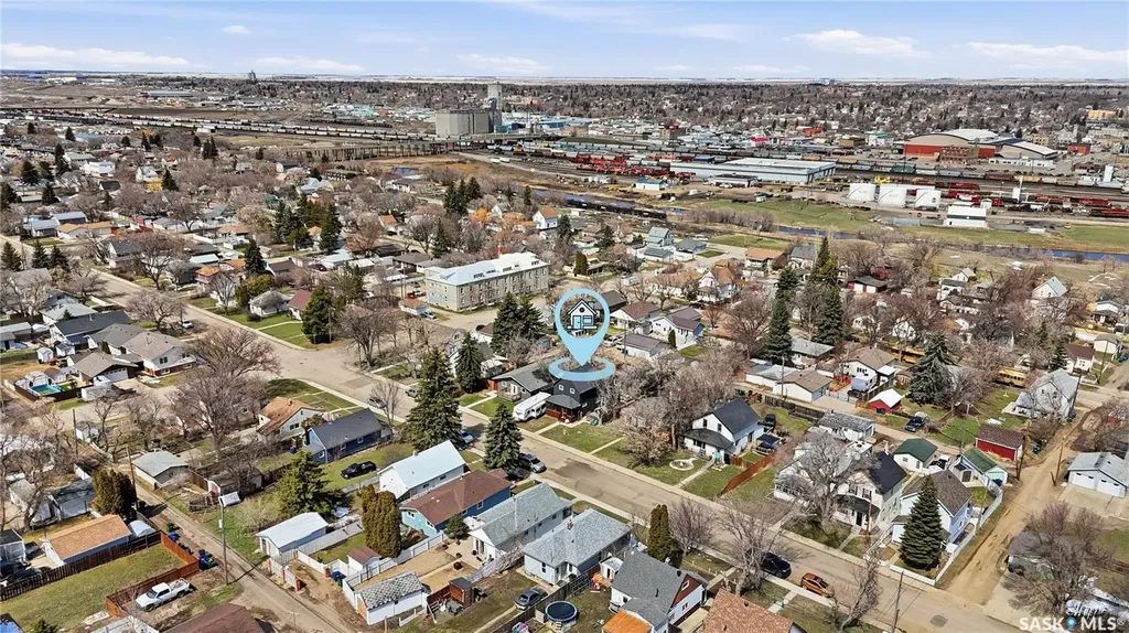 56 Iroquois Street W Moose Jaw SK S6H 5A5