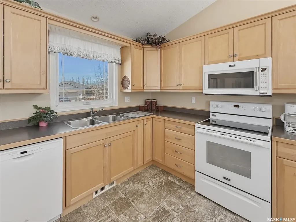 530 Palliser Drive Swift Current SK S9H 5C6