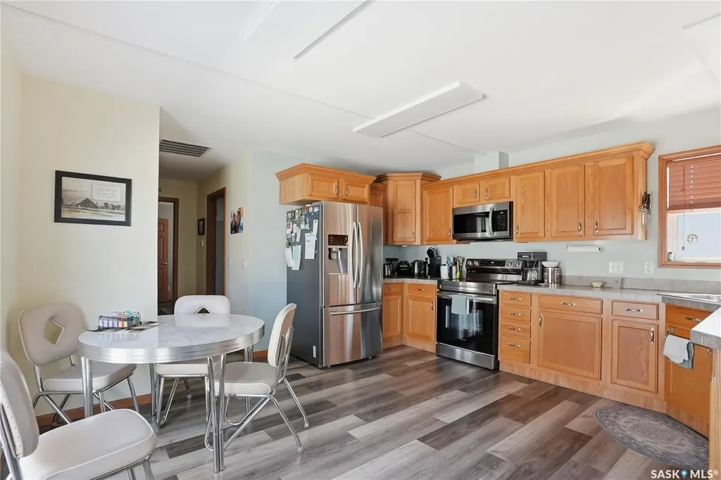 401 Railway Avenue E Vanscoy SK S0L 3J0