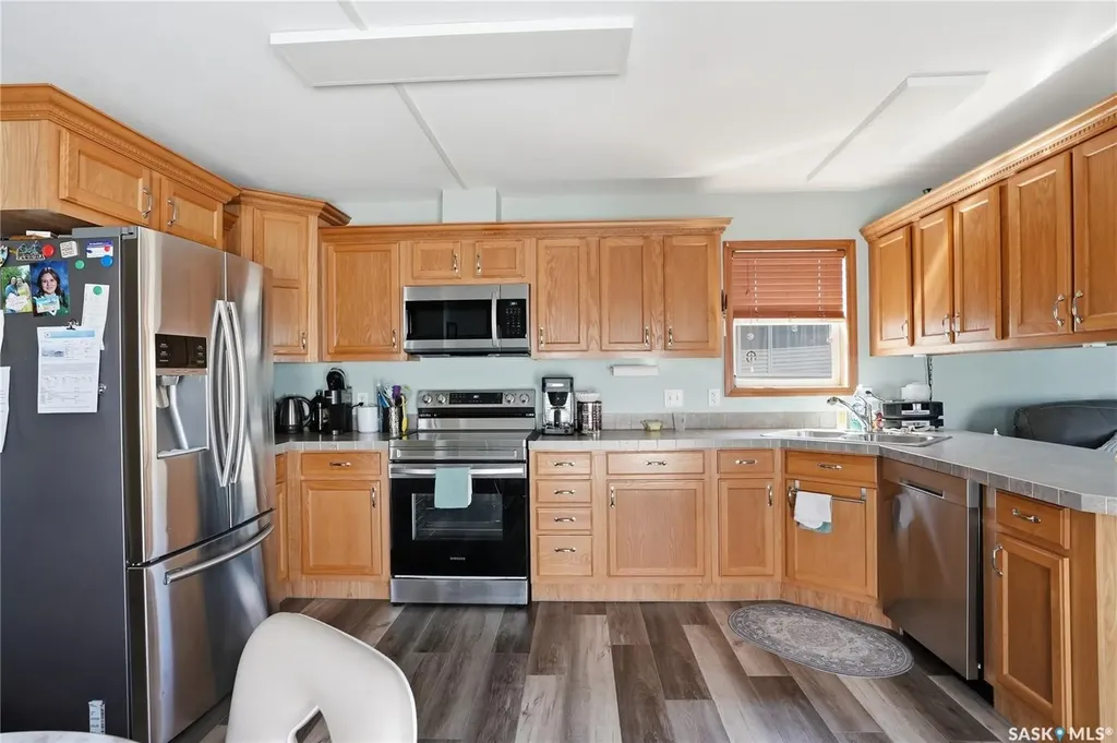 401 Railway Avenue E Vanscoy SK S0L 3J0