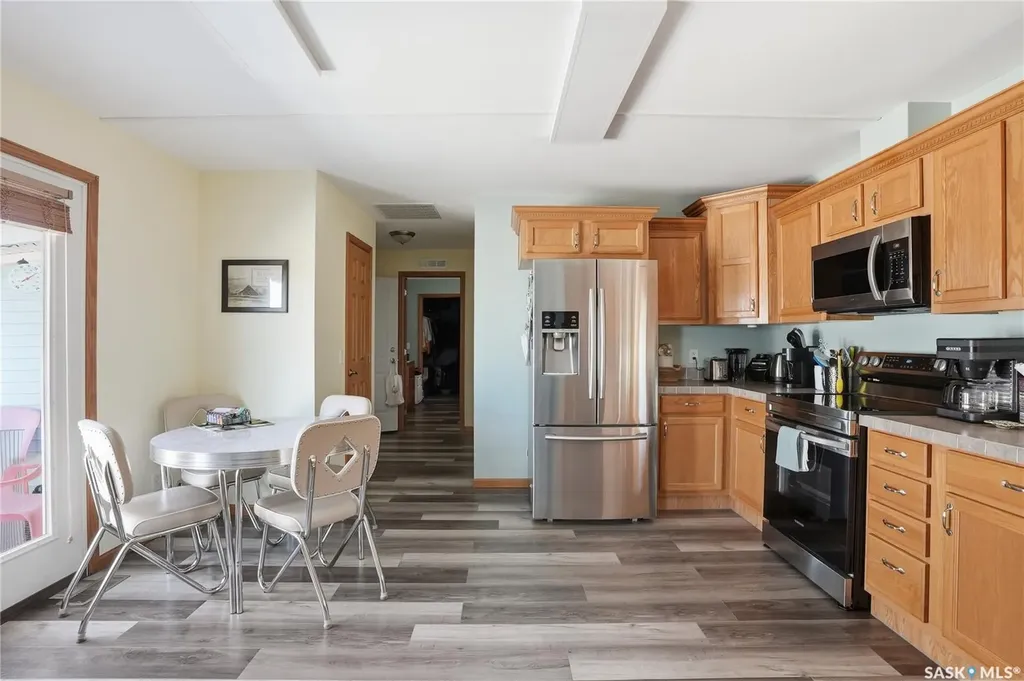 401 Railway Avenue E Vanscoy SK S0L 3J0