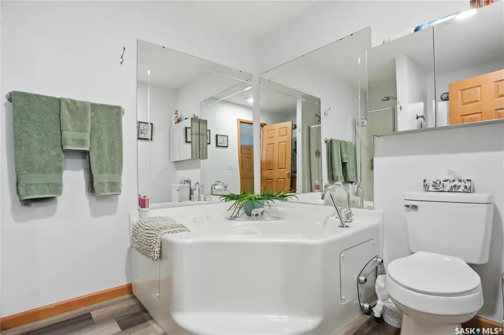 401 Railway Avenue E Vanscoy SK S0L 3J0