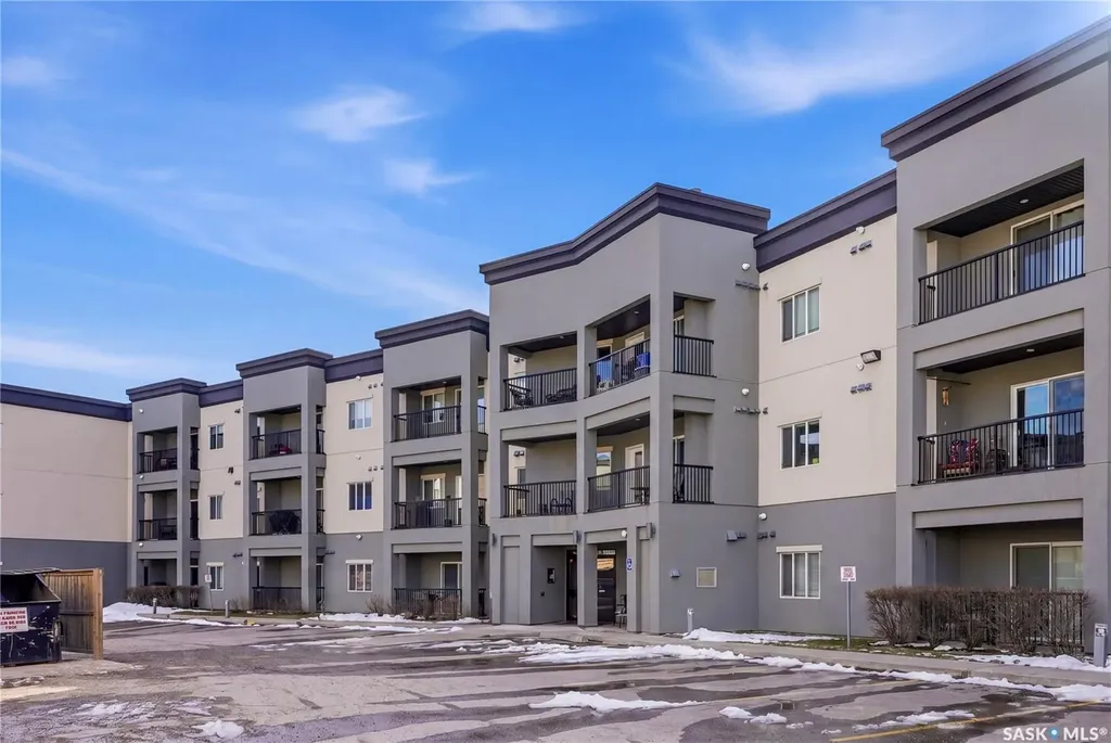 110 Hampton Circle Saskatoon SK S7R 0C5