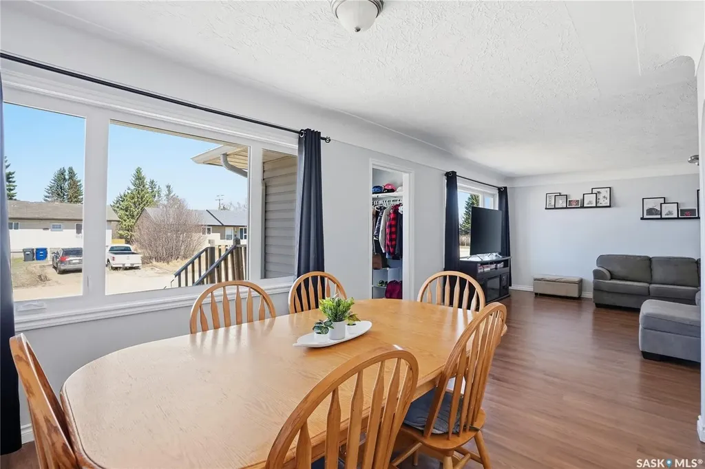910 P Avenue Perdue SK S0K 3C0