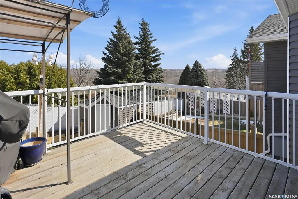 86 28th Street Battleford SK S0M 0E0