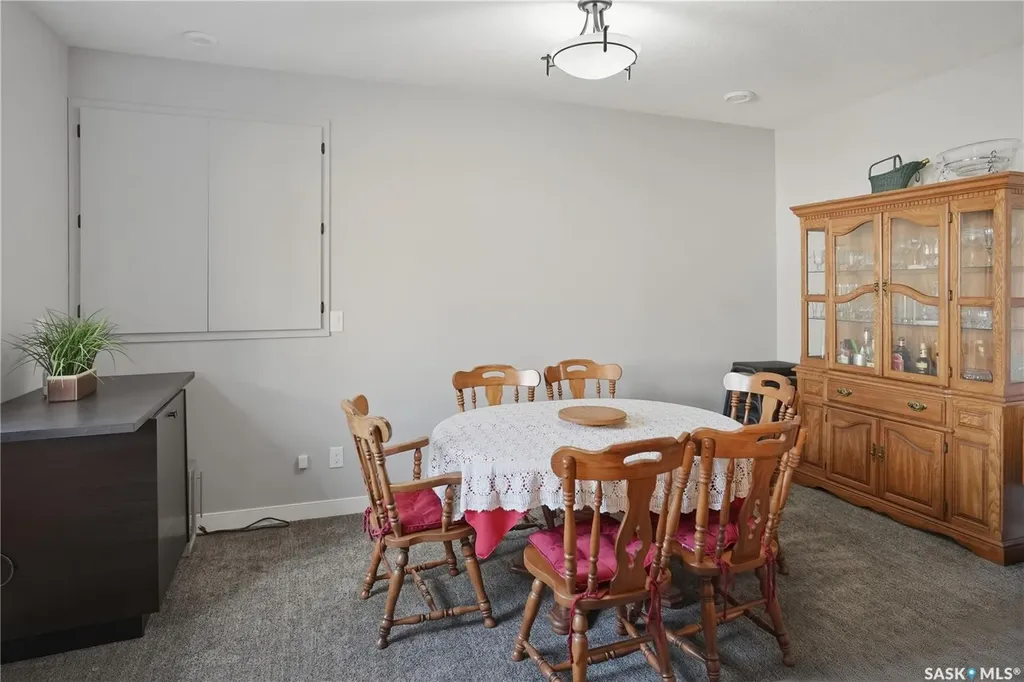 86 28th Street Battleford SK S0M 0E0