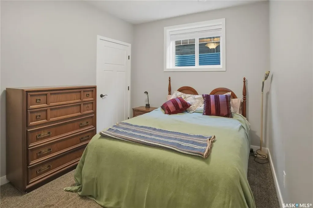 86 28th Street Battleford SK S0M 0E0