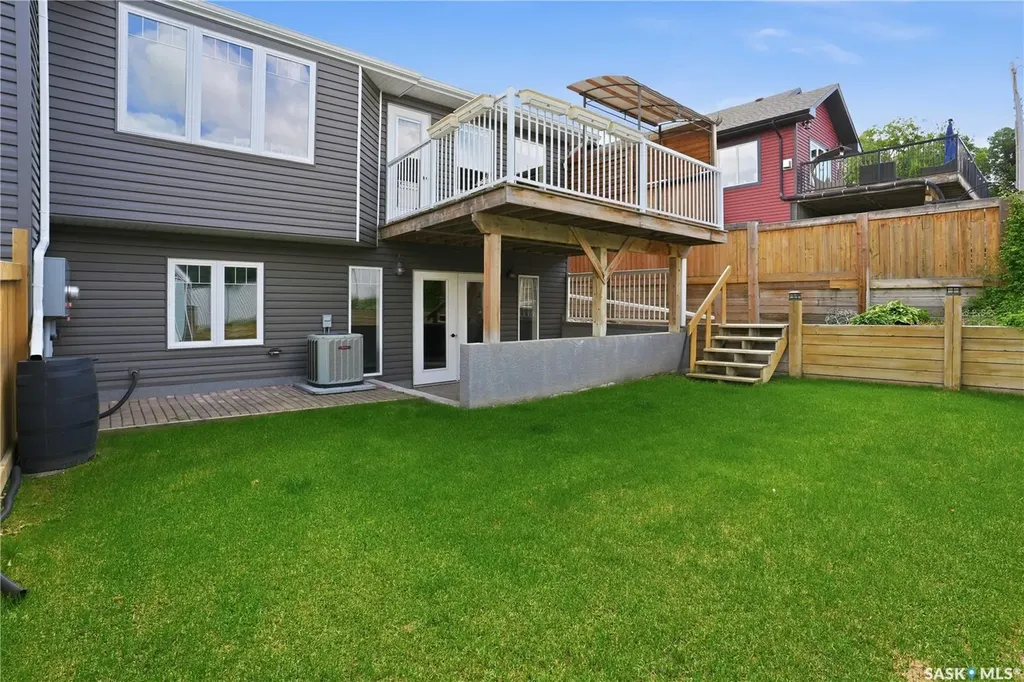 86 28th Street Battleford SK S0M 0E0