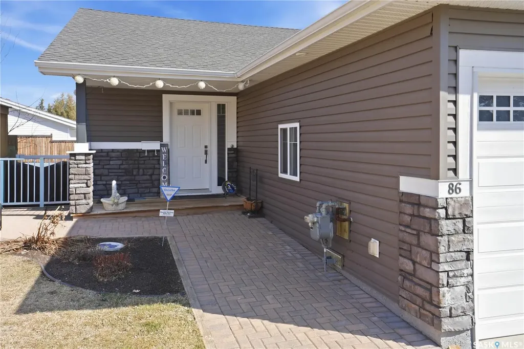 86 28th Street Battleford SK S0M 0E0