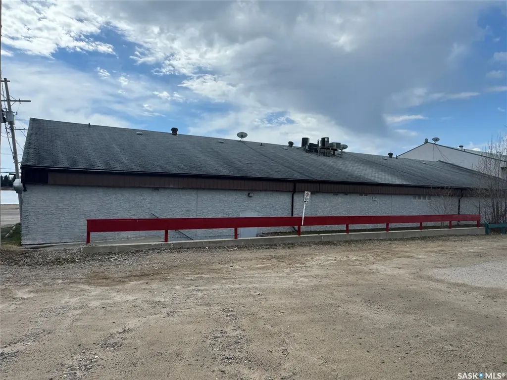 722 La Ronge Avenue La Ronge SK S0J 1L0