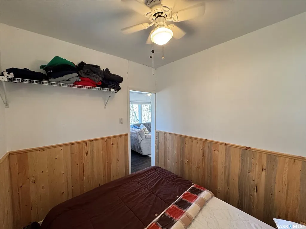 459 8th Street E Regina Beach SK S0G 4C0