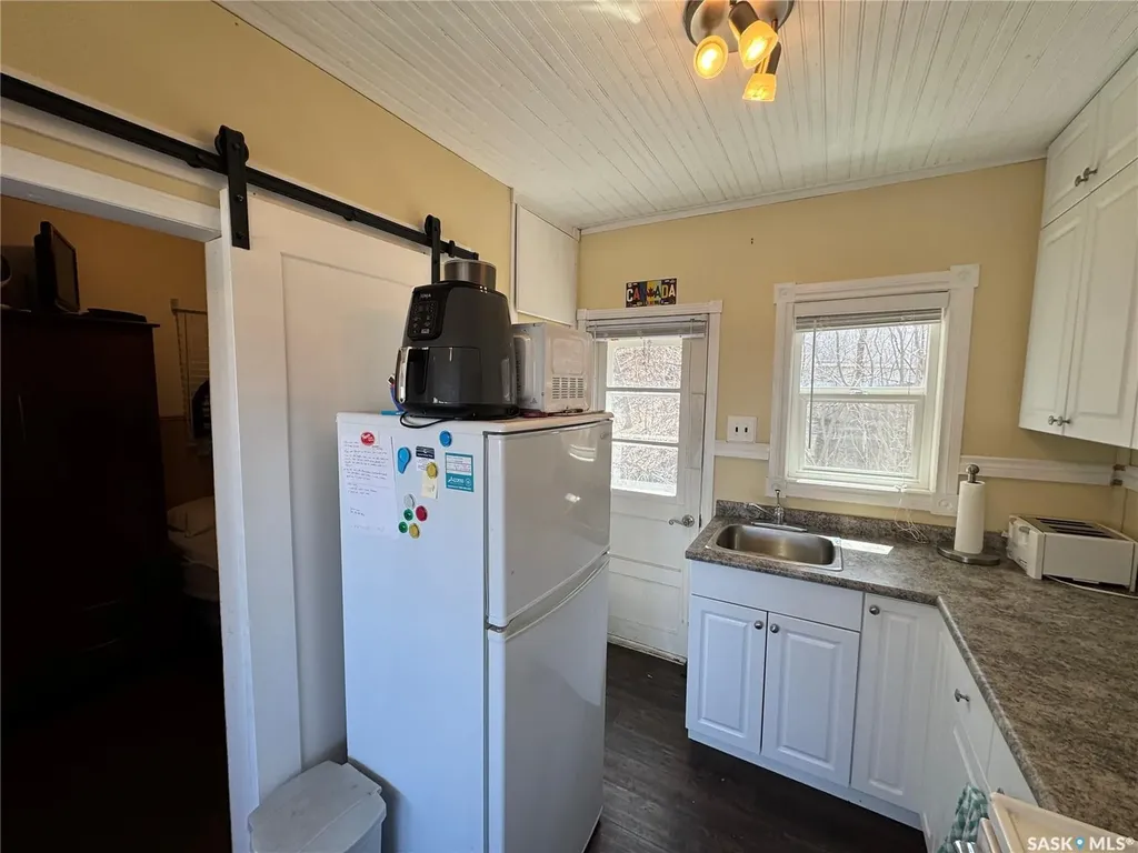 459 8th Street E Regina Beach SK S0G 4C0