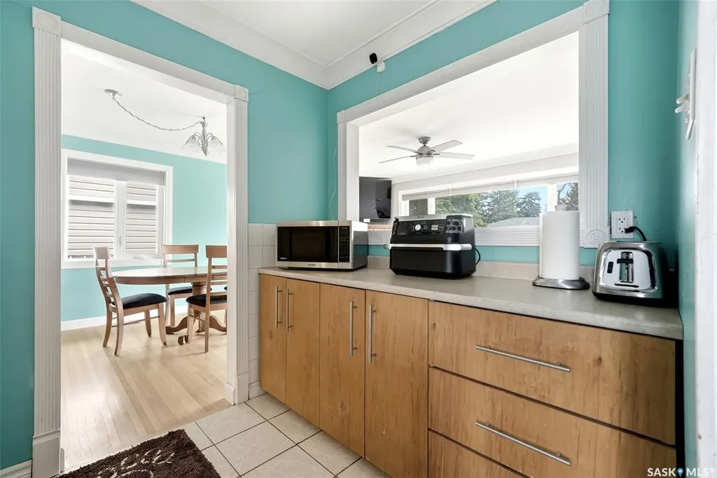 2510 Edward Street Regina SK S4S 0M8
