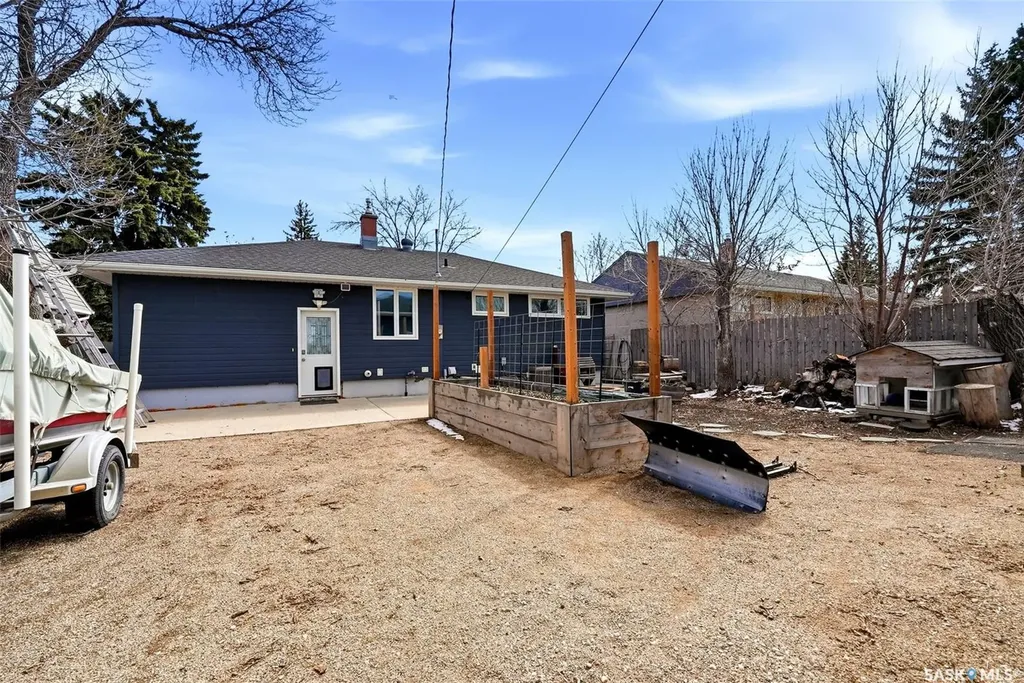 2510 Edward Street Regina SK S4S 0M8