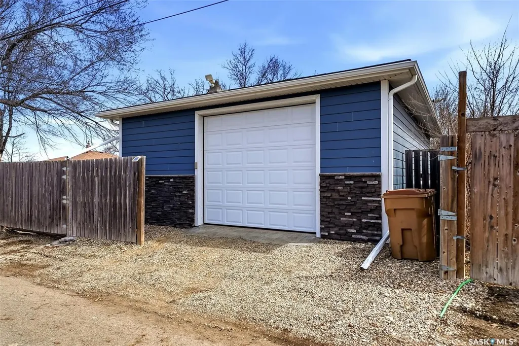 2510 Edward Street Regina SK S4S 0M8