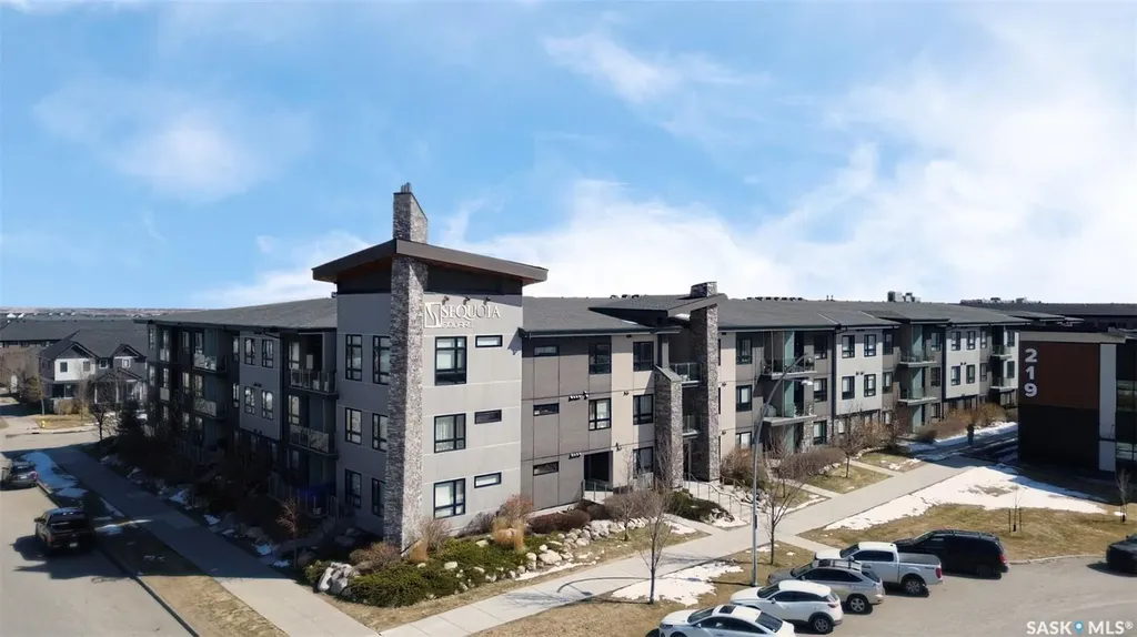 223 Evergreen Square Saskatoon SK S7W 0W2