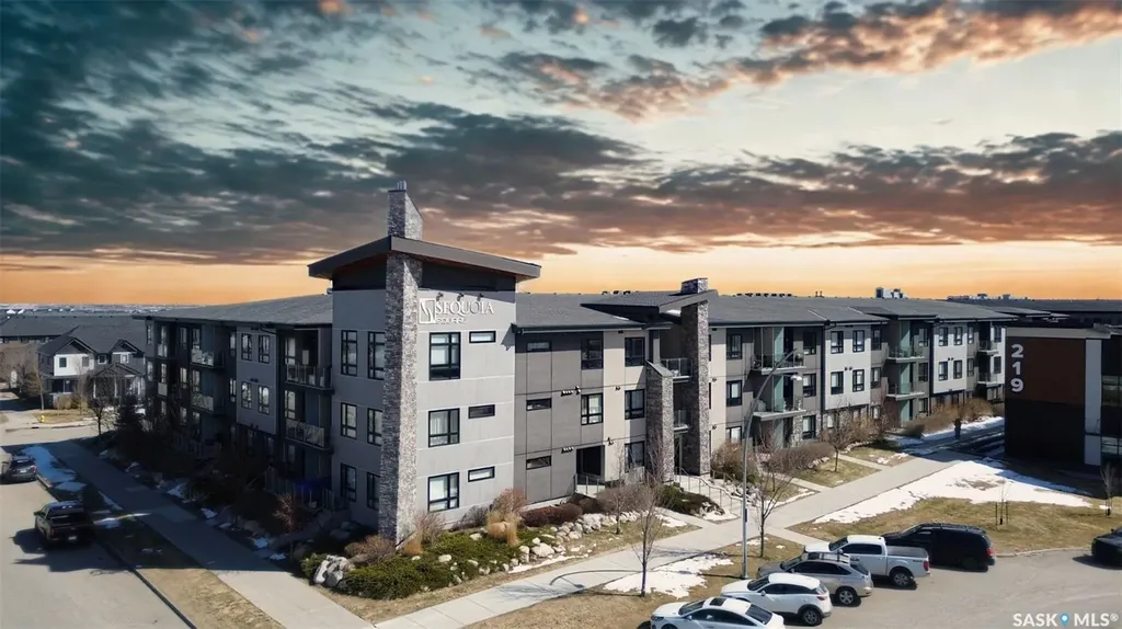 223 Evergreen Square Saskatoon SK S7W 0W2