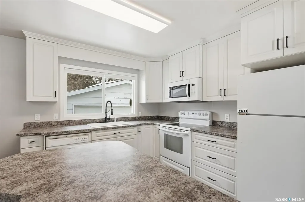 1604 Preston Avenue S Saskatoon SK S7H 2V8