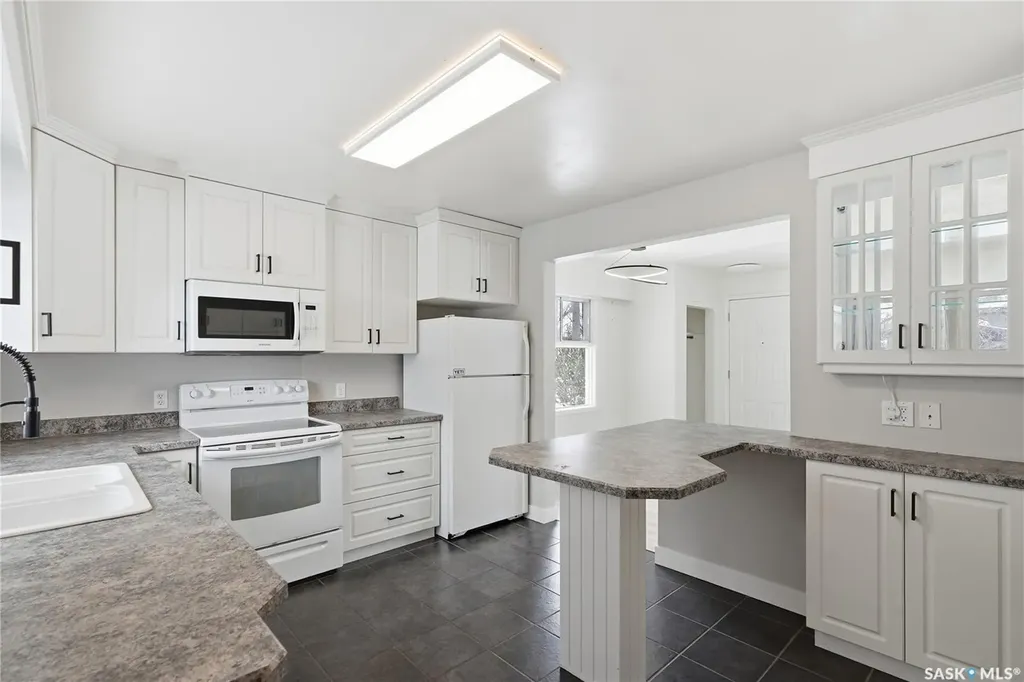 1604 Preston Avenue S Saskatoon SK S7H 2V8