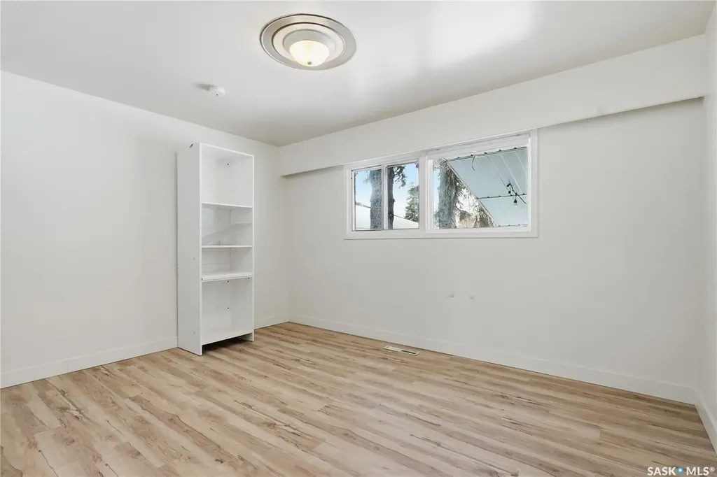 1604 Preston Avenue S Saskatoon SK S7H 2V8