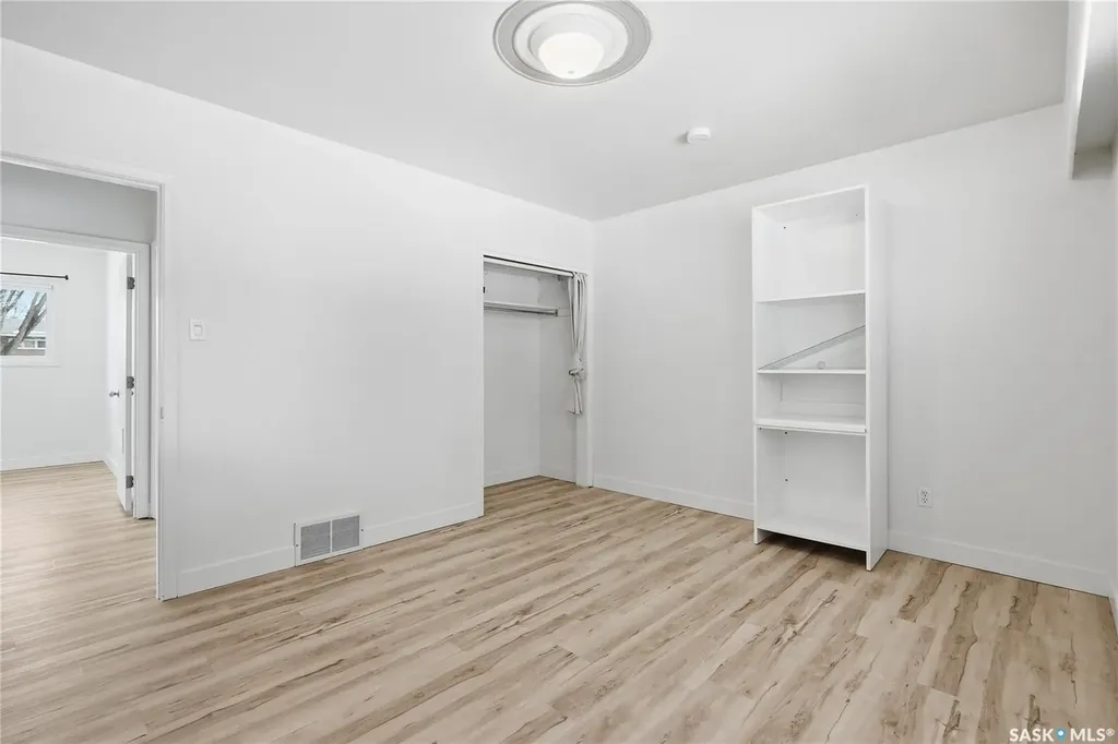 1604 Preston Avenue S Saskatoon SK S7H 2V8