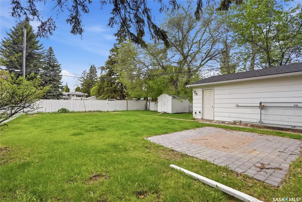1604 Preston Avenue S Saskatoon SK S7H 2V8