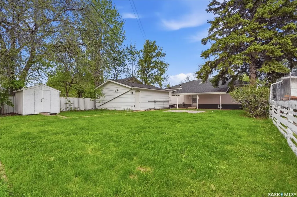 1604 Preston Avenue S Saskatoon SK S7H 2V8