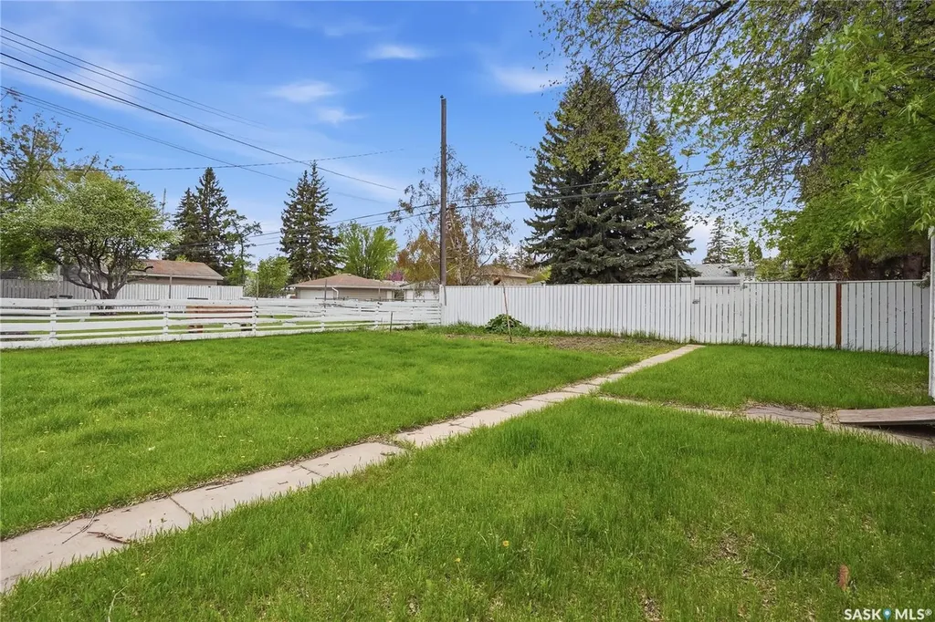 1604 Preston Avenue S Saskatoon SK S7H 2V8