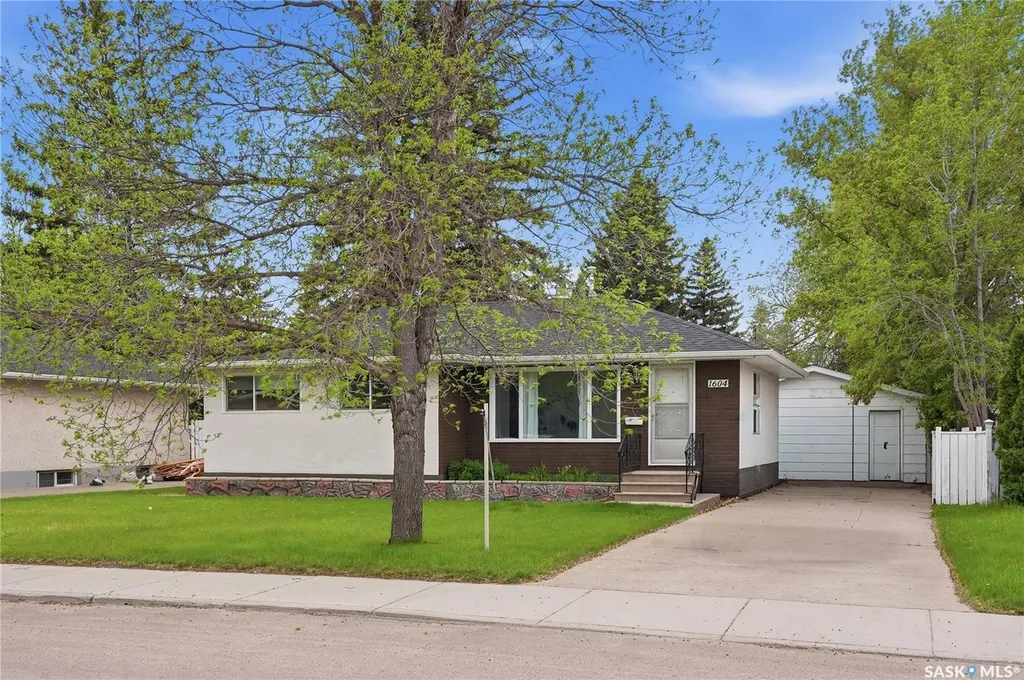 1604 Preston Avenue S Saskatoon SK S7H 2V8