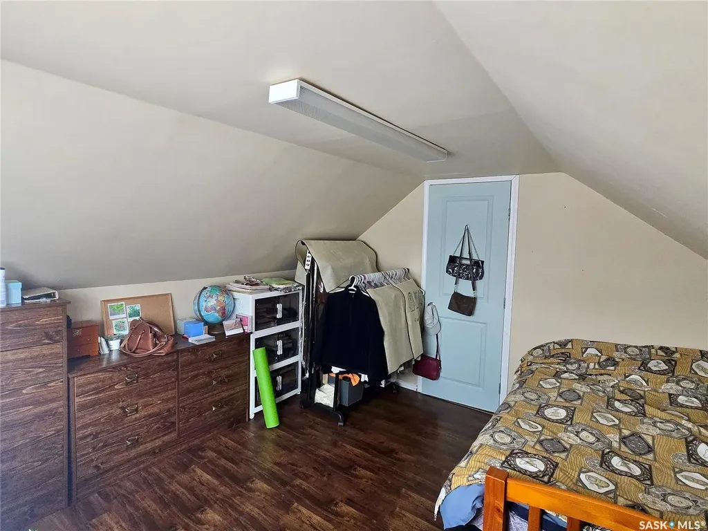 1517 3rd Street Estevan SK S4A 0S5
