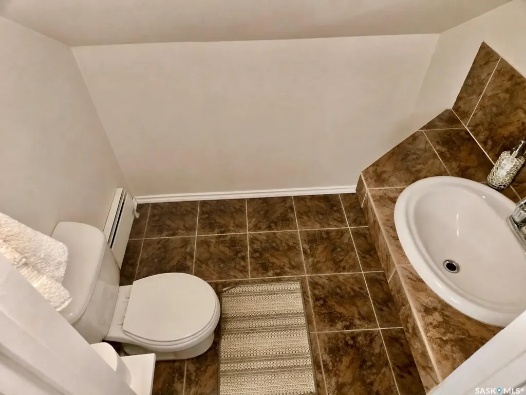 1517 3rd Street Estevan SK S4A 0S5