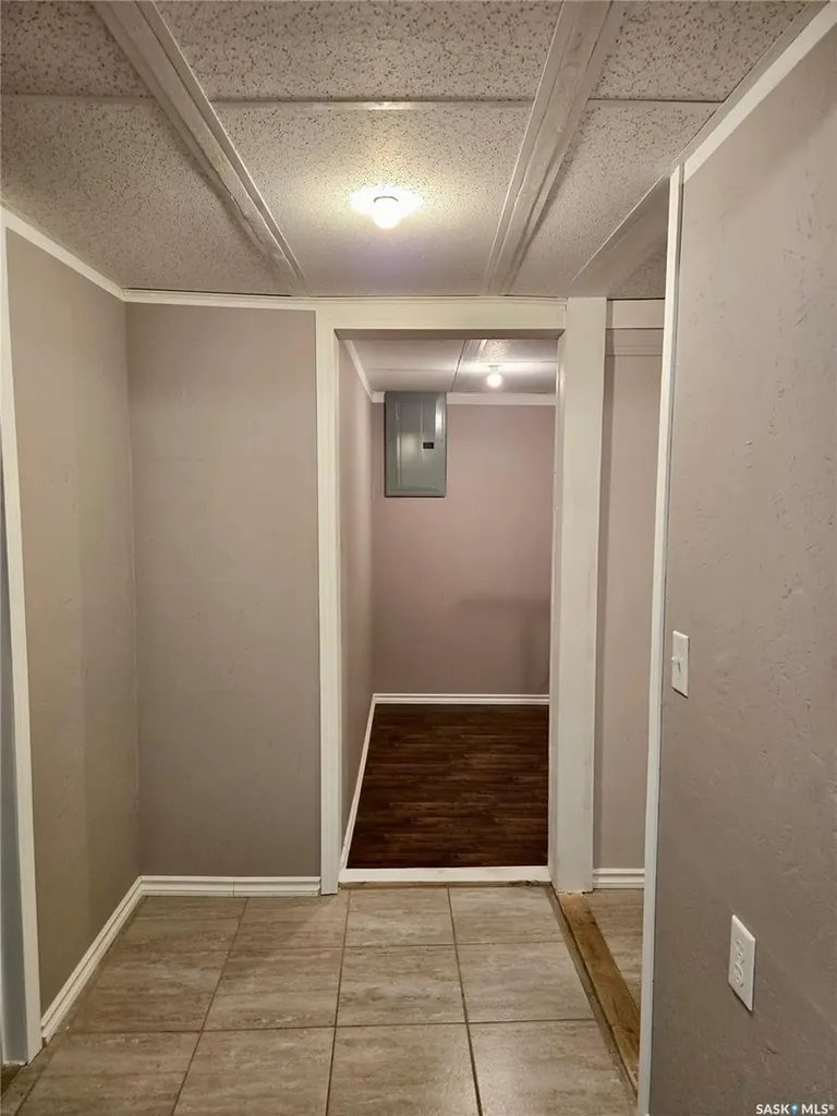 1517 3rd Street Estevan SK S4A 0S5