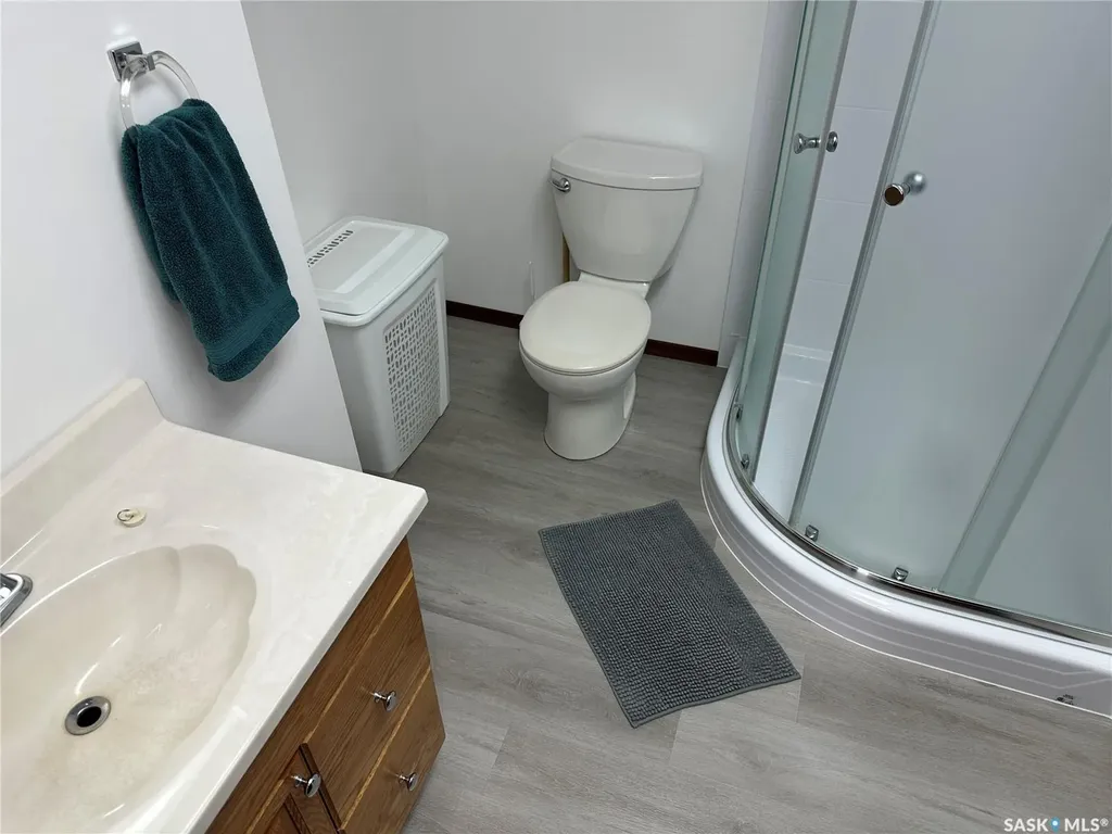 606 Staveley Crescent Weyburn SK S4H 2T6