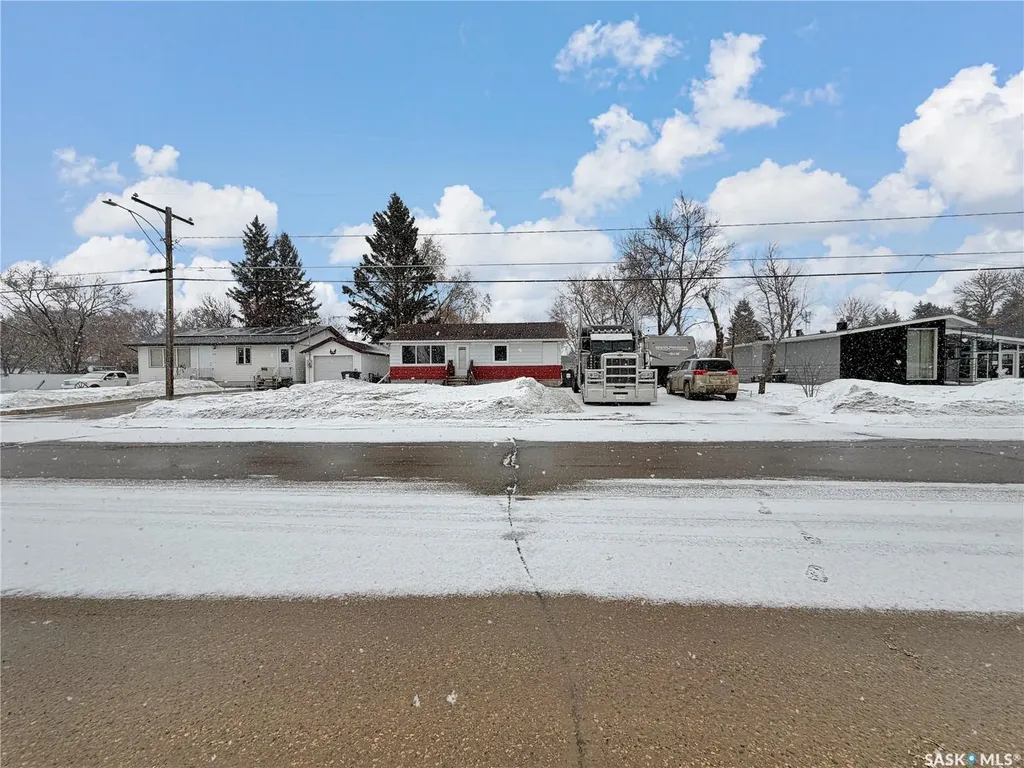 737 Sumner Street Esterhazy SK S0A 0X0
