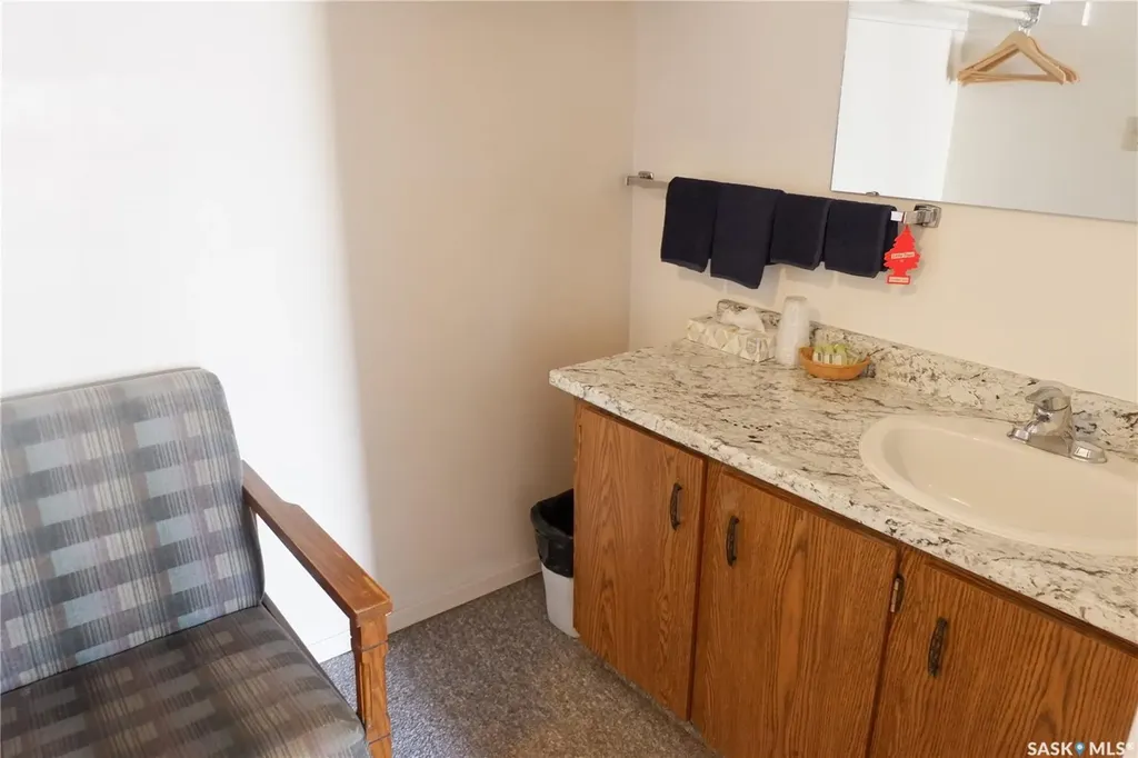 143 Railway Avenue Coronach SK S0H 0Z0
