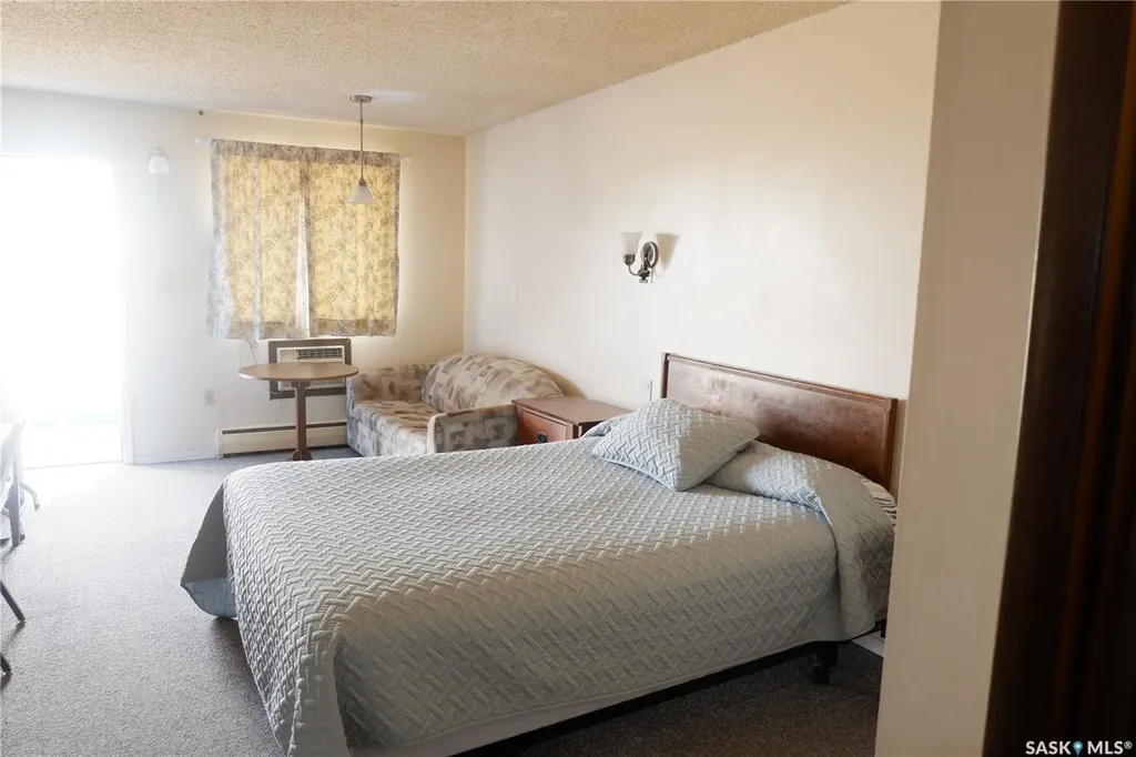 143 Railway Avenue Coronach SK S0H 0Z0