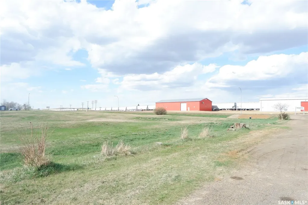 143 Railway Avenue Coronach SK S0H 0Z0
