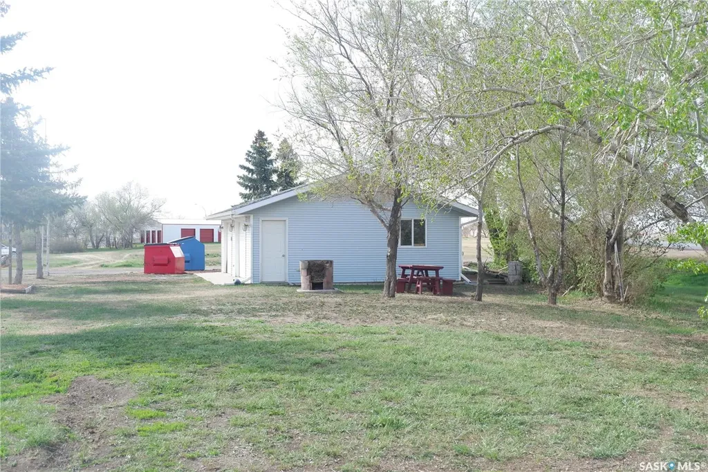 143 Railway Avenue Coronach SK S0H 0Z0