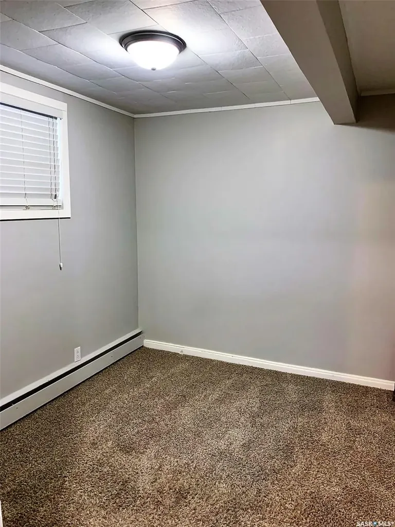 267 7th Avenue NW Swift Current SK S9H 0Y9