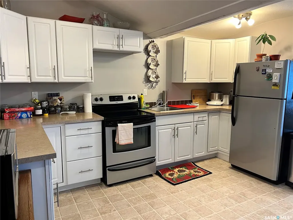 267 7th Avenue NW Swift Current SK S9H 0Y9