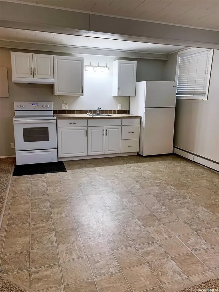 267 7th Avenue NW Swift Current SK S9H 0Y9