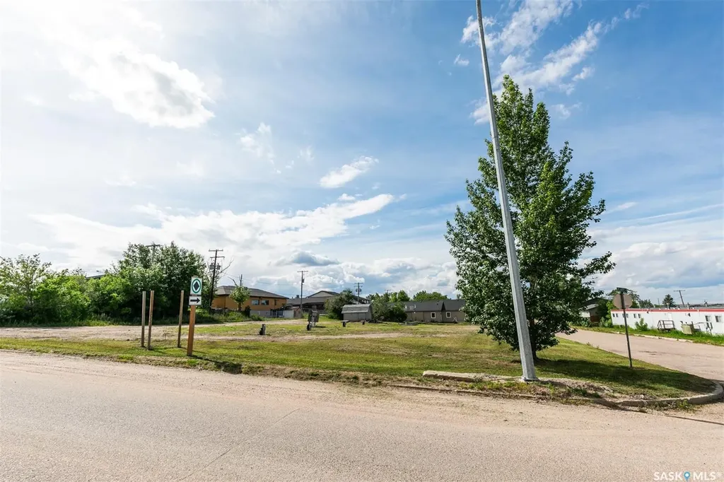 33 & 43 Atlantic Avenue Kerrobert SK S0L 1R0