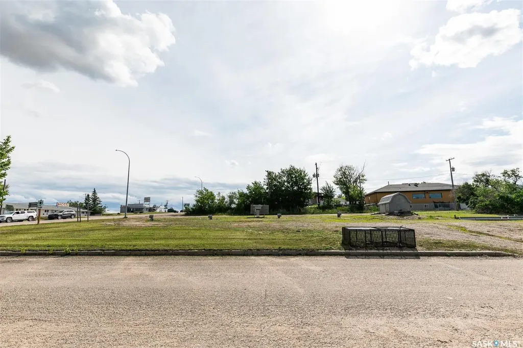 33 & 43 Atlantic Avenue Kerrobert SK S0L 1R0