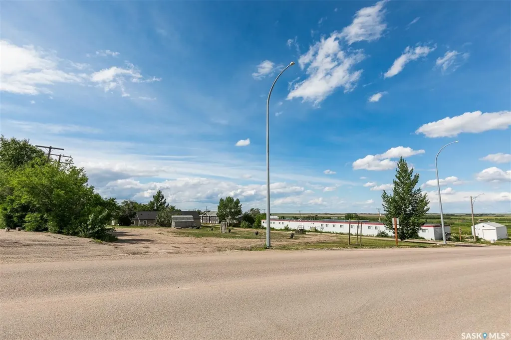 33 & 43 Atlantic Avenue Kerrobert SK S0L 1R0