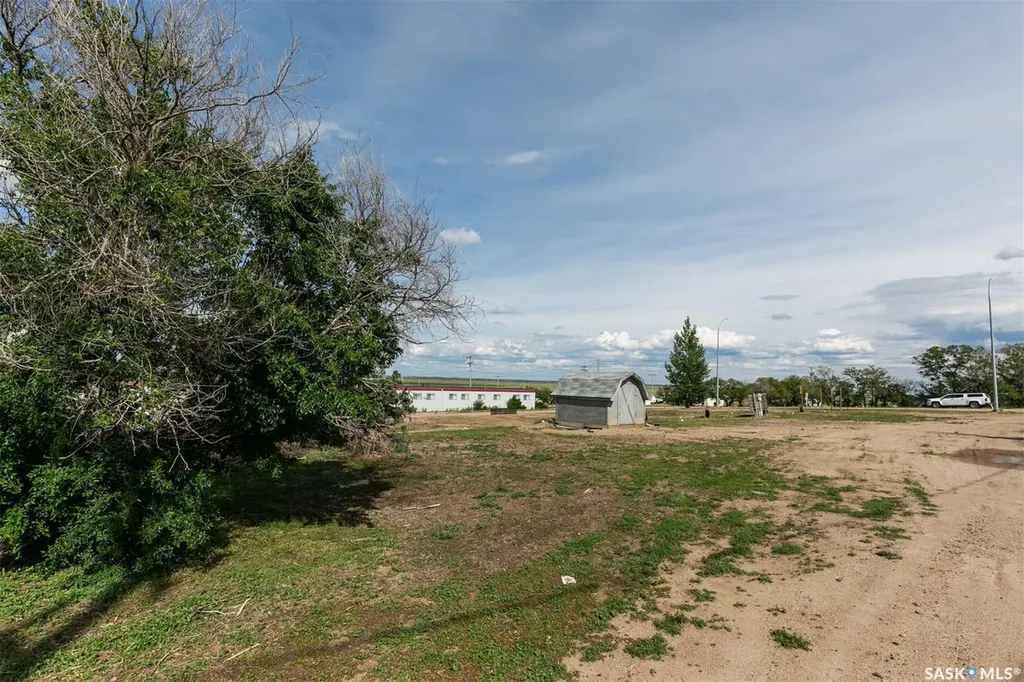 33 & 43 Atlantic Avenue Kerrobert SK S0L 1R0