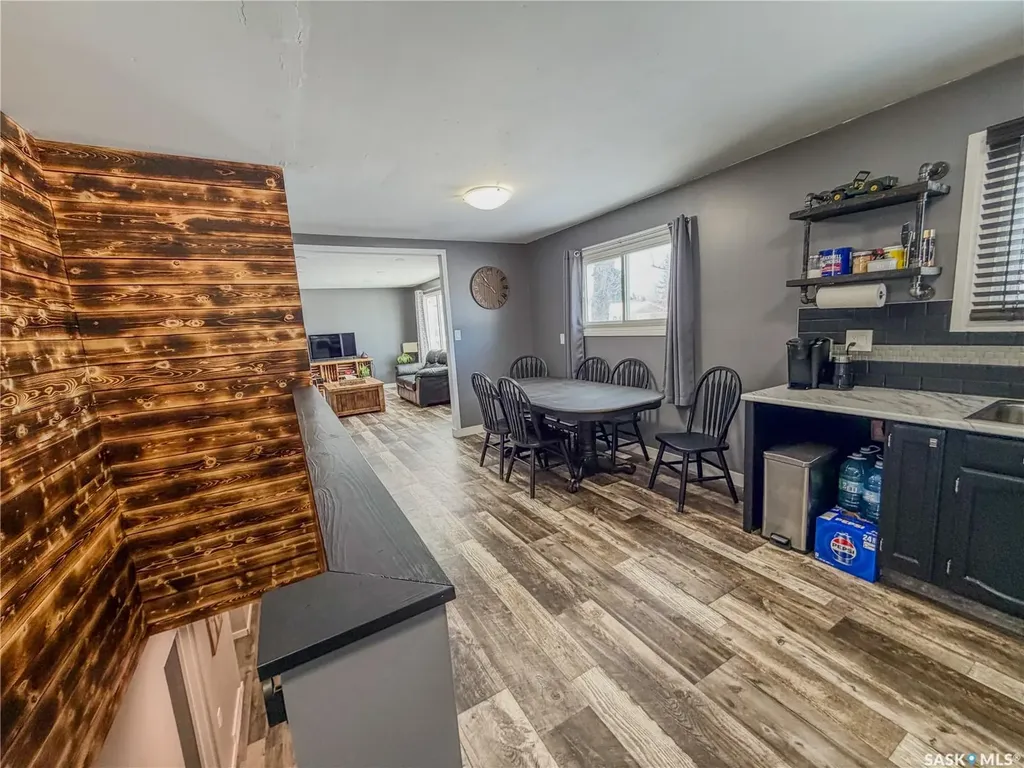 210 Wells Avenue E Langenburg SK S0A 2A0