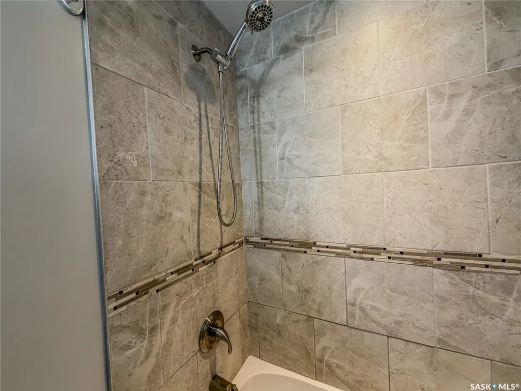 210 Wells Avenue E Langenburg SK S0A 2A0