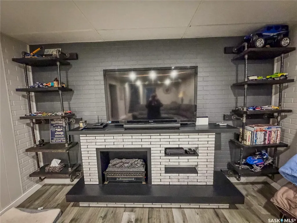 210 Wells Avenue E Langenburg SK S0A 2A0